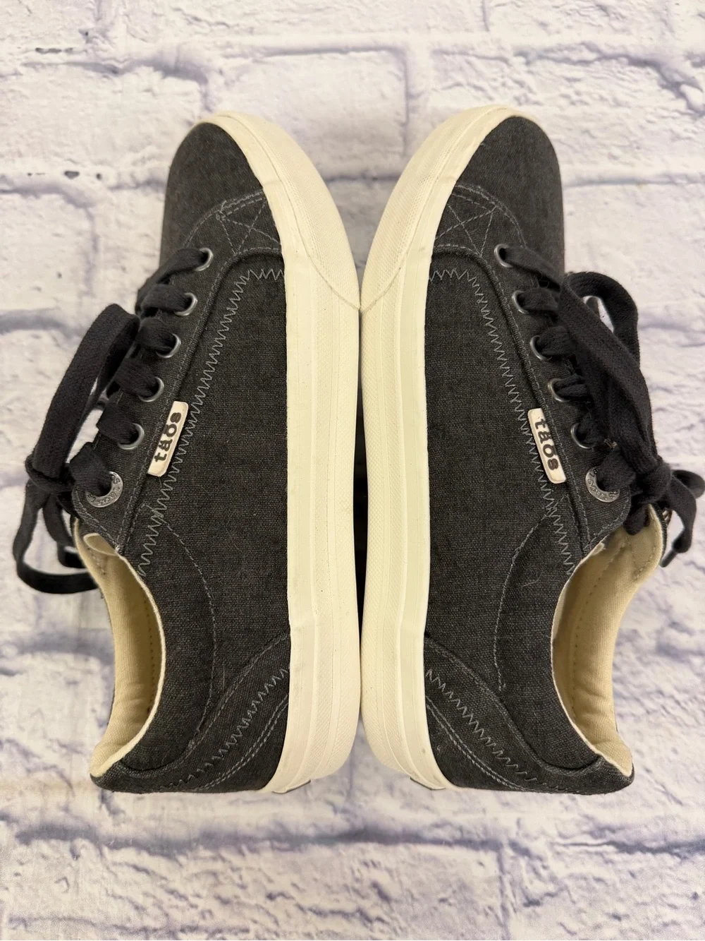 Taos Plim ladies sz 7.5 charcoal gray unworn